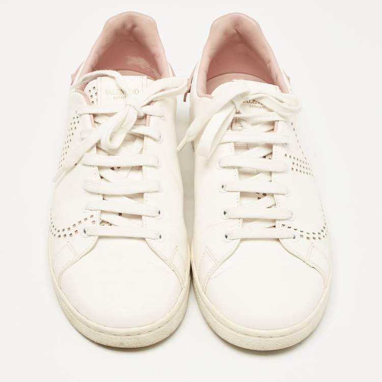 Pre Owned Valentino White Perforated Leather Backnet Rockstud Low Top Sneakers Size 40.5