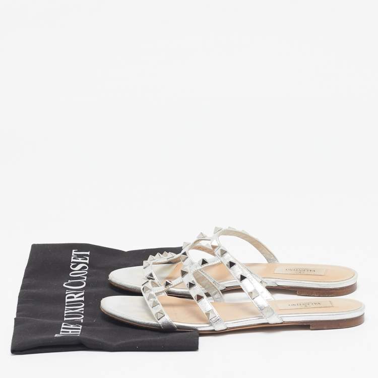 Pre Owned Valentino Silver Leather Rockstud Slide Flats Size 36