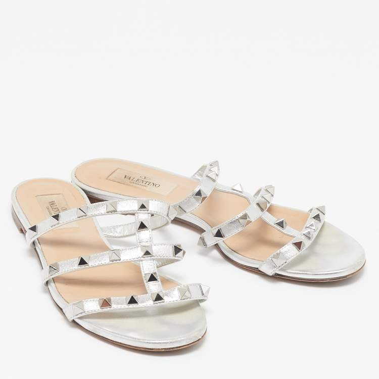 Pre Owned Valentino Silver Leather Rockstud Slide Flats Size 36