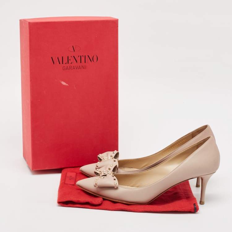 Pre Owned Valentino Beige Leather Rockstud Bow Pumps Size 41