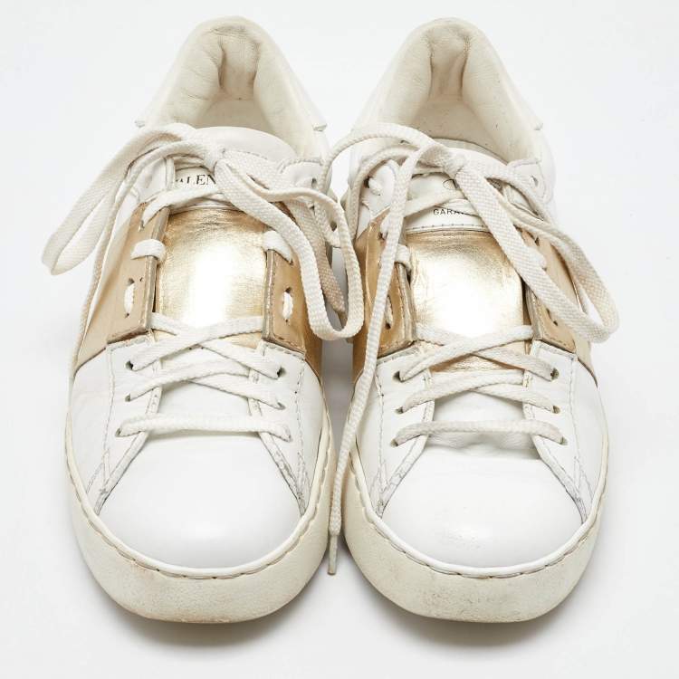 Pre Owned Valentino White/Gold Leather Rockstud Low Top Sneakers Size 35.5