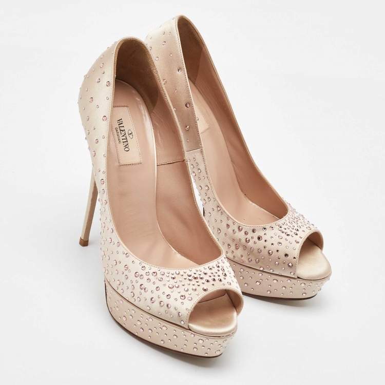 Pre Owned Valentino Beige Crystal Embellished Satin Peep Toe Platform Pumps Size 40