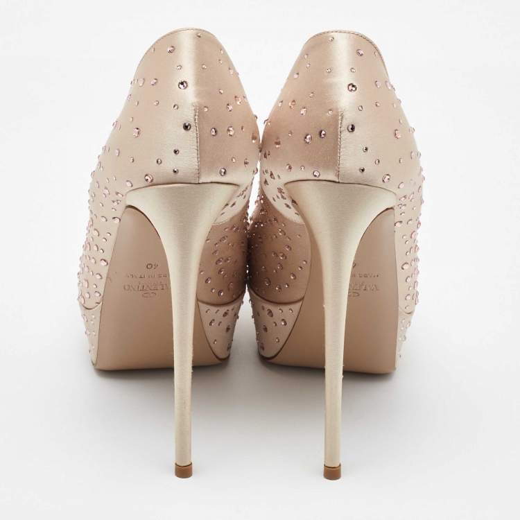 Pre Owned Valentino Beige Crystal Embellished Satin Peep Toe Platform Pumps Size 40