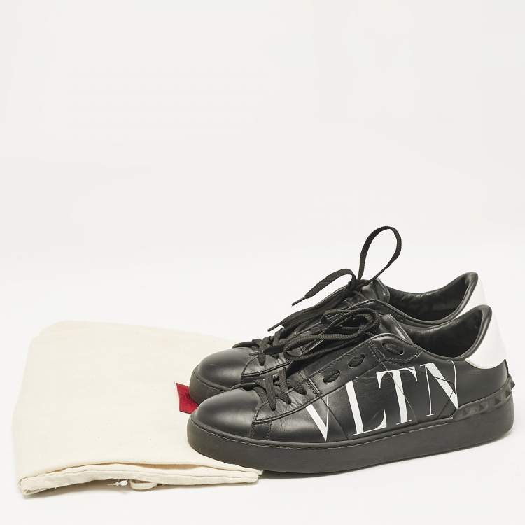 Pre Owned Valentino Black/White Leather VLTN Rockstud Low Top Sneakers Size 38.5