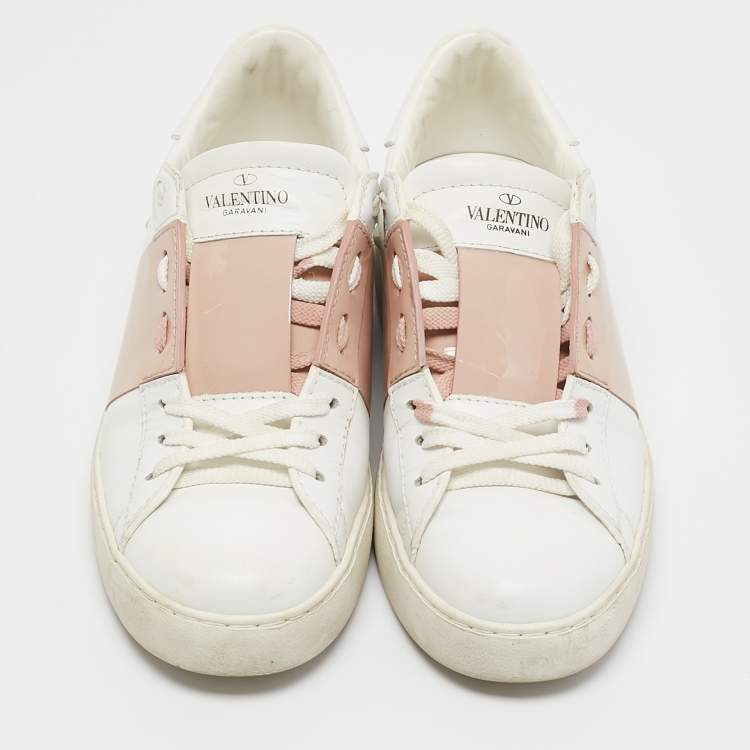 Pre Owned Valentino White/Beige Leather Rockstud Low Top Sneakers Size 38.5
