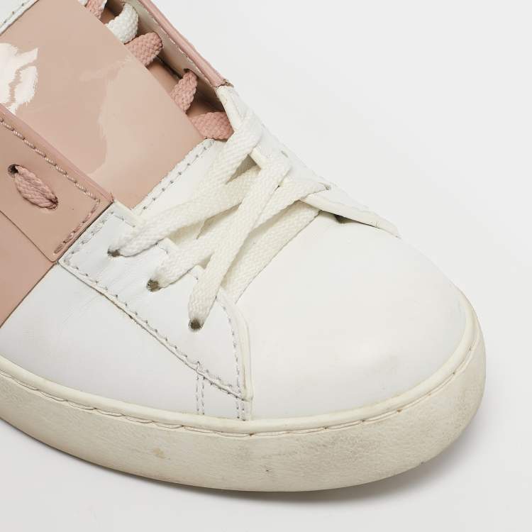Pre Owned Valentino White/Beige Leather Rockstud Low Top Sneakers Size 38.5