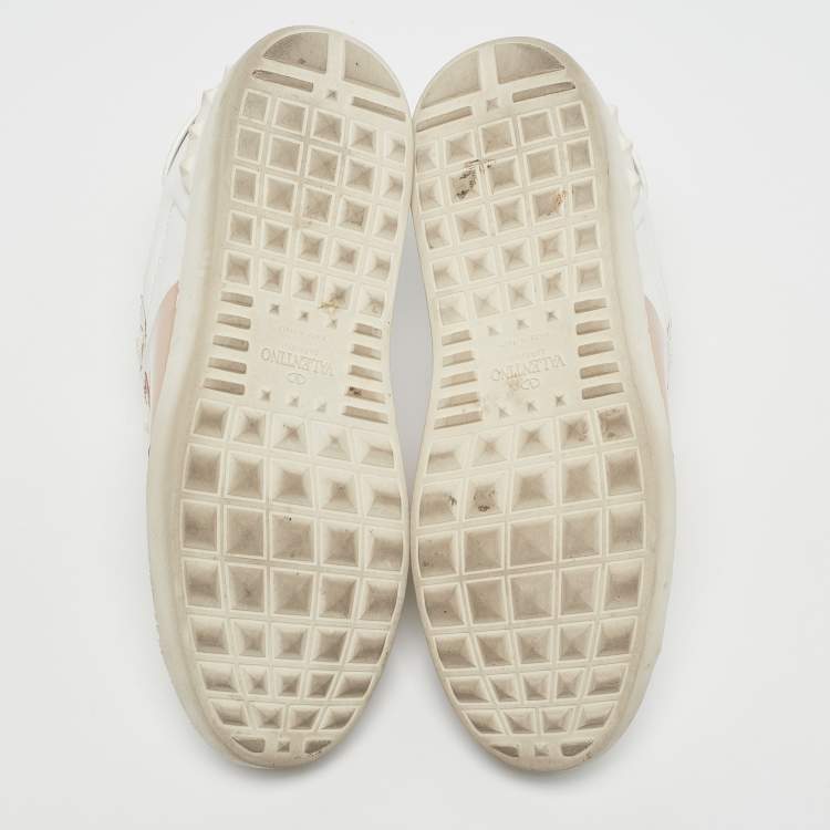 Pre Owned Valentino White/Beige Leather Rockstud Low Top Sneakers Size 38.5