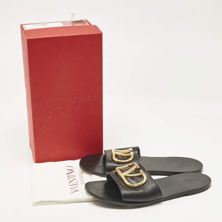 Pre Owned Valentino Black Leather VLogo Flat Slides Size 41