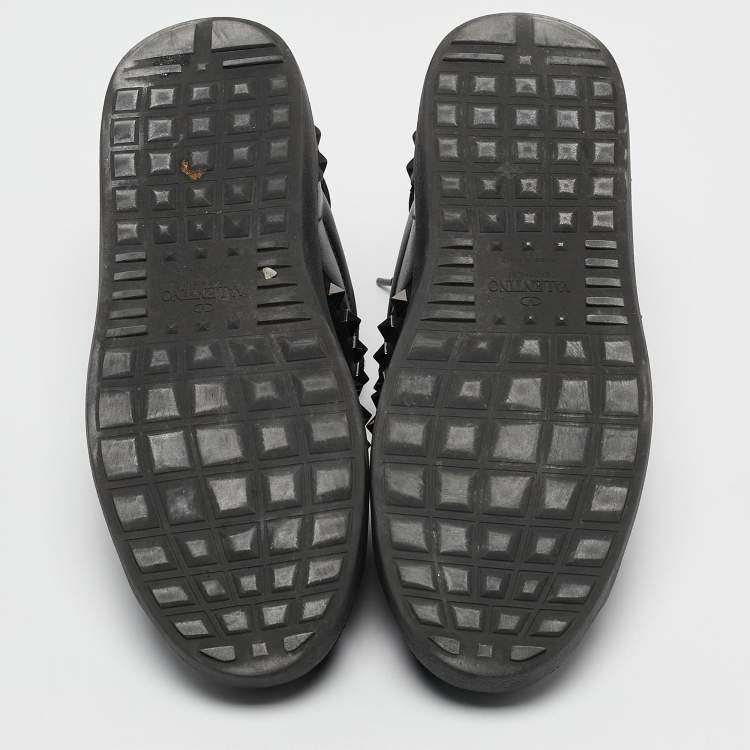 Pre Owned Valentino Black Leather Rockstud Low Top Sneakers Size 37