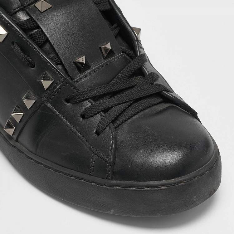 Pre Owned Valentino Black Leather Rockstud Low Top Sneakers Size 37