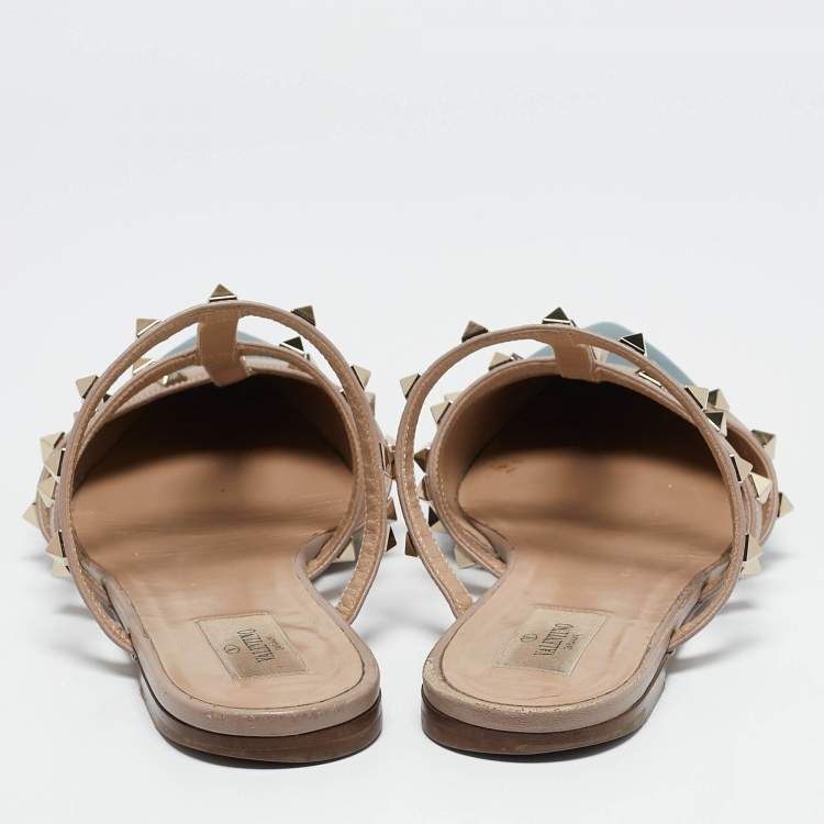 Pre Owned Valentino Beige/Blue Leather Pointed Toe Rockstud Flat Mules Size 39.5