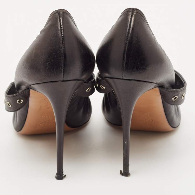 Pre Owned Valentino Black Leather Grommet Love Latch Pumps Size 39.5