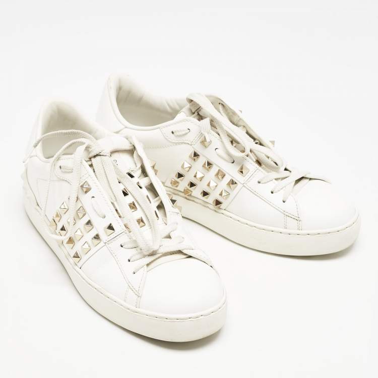 Pre Owned Valentino White Leather Rockstud Untitled Low Top Sneakers Size 39