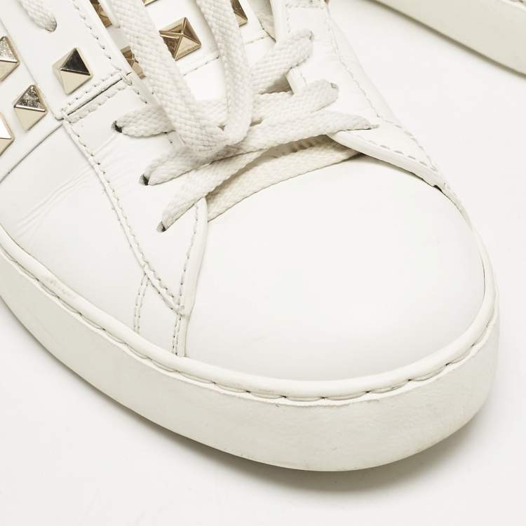 Pre Owned Valentino White Leather Rockstud Untitled Low Top Sneakers Size 39