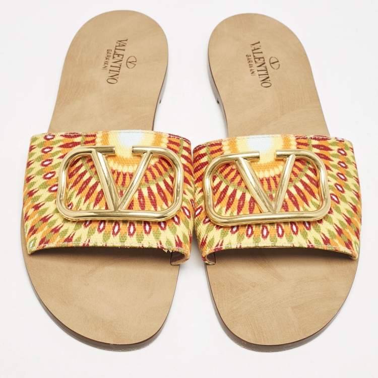 Pre Owned Valentino Multicolor Printed Canvas VLogo Flat Slides Size 40