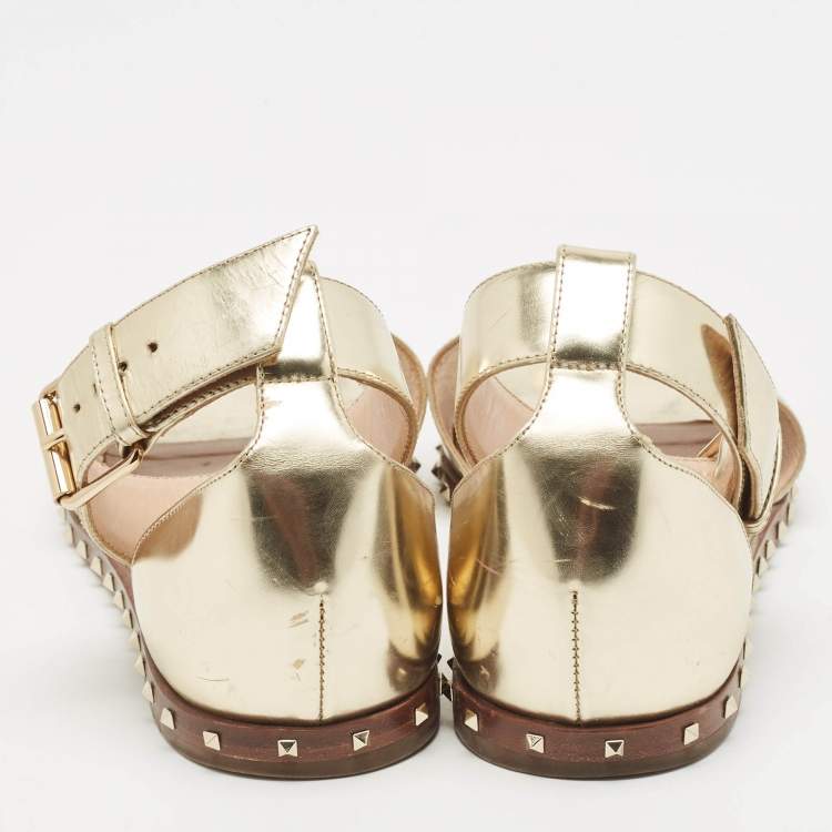 Pre Owned Valentino Gold Leather Soul Rockstud Ankle Strap Flat Sandals Size 38