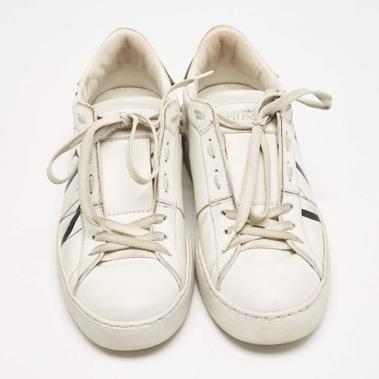 Pre Owned Valentino White Leather Rockstud Low Top Sneakers Size 37