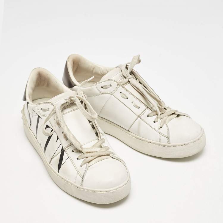 Pre Owned Valentino White Leather Rockstud Low Top Sneakers Size 37