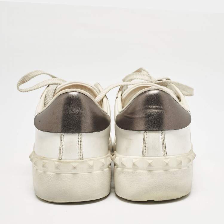 Pre Owned Valentino White Leather Rockstud Low Top Sneakers Size 37