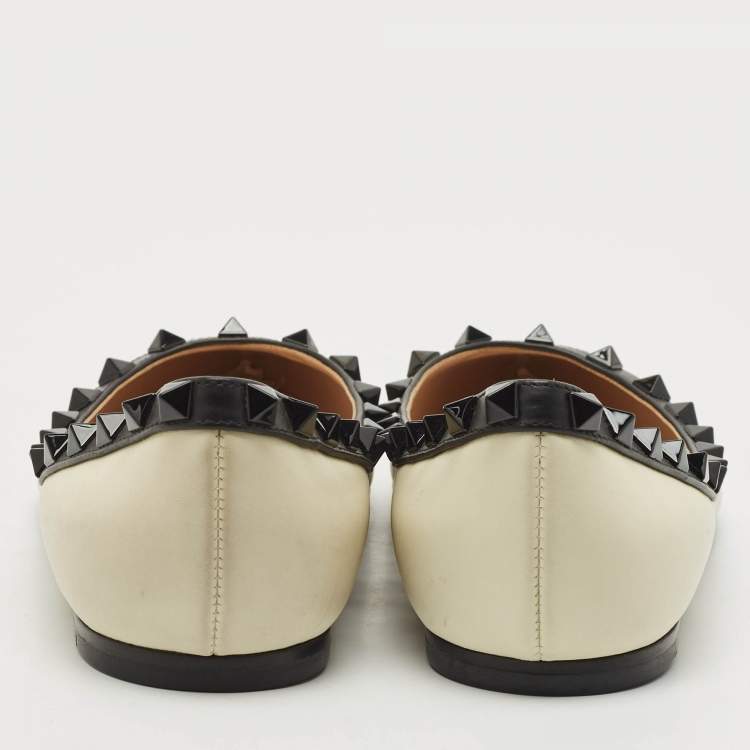 Pre Owned Valentino White/Black Leather Rockstud Ballet Flats Size 36.5
