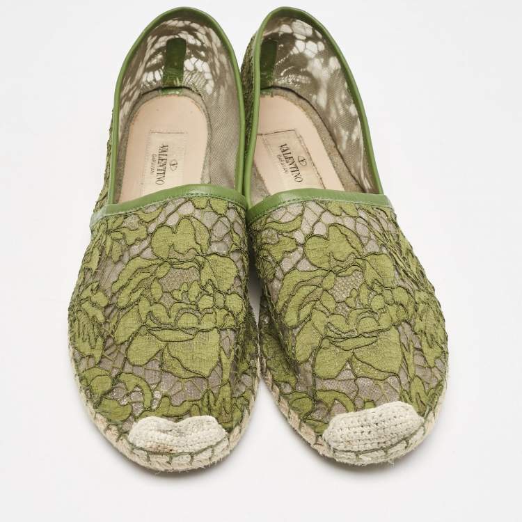 Pre Owned Valentino Green Floral Lace and Mesh Espadrille Flats Size 38
