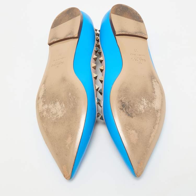 Pre Owned Valentino Blue/Beige Leather Rockstud Ballet Flats Size 39