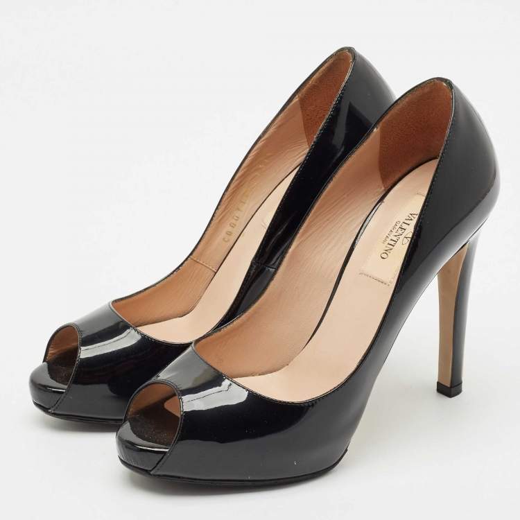 Pre Owned Valentino Black Patent Leather Rockstud Heel Peep Toe Pumps Size 37.5