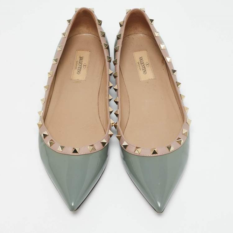 Pre Owned Valentino Slate Blue/Beige Patent Leather Rockstud Pointed Toe Ballet Flats Size 40