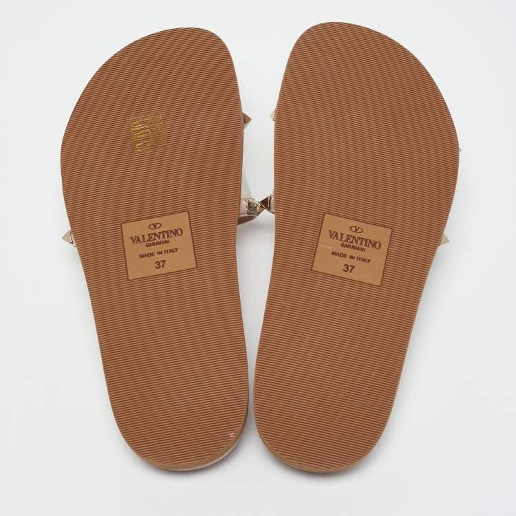 Pre Owned Valentino Pink Leather and PVC Rockstud Flat Slides Size 37