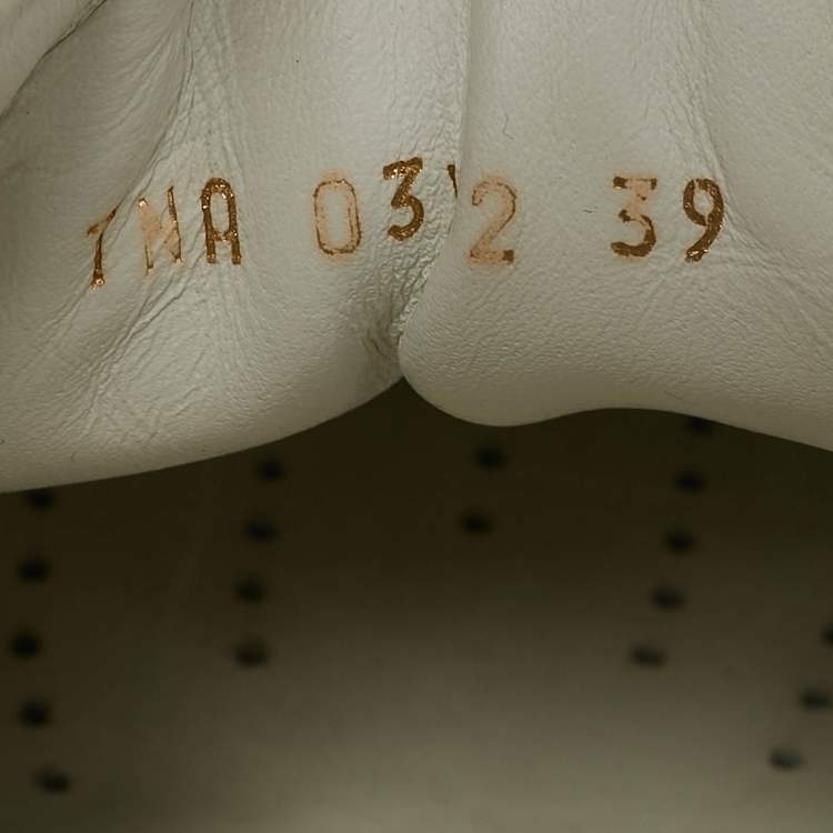 Pre Owned Valentino White/Black Leather Buckle Strap Rockstud Low Top Sneakers Size 39