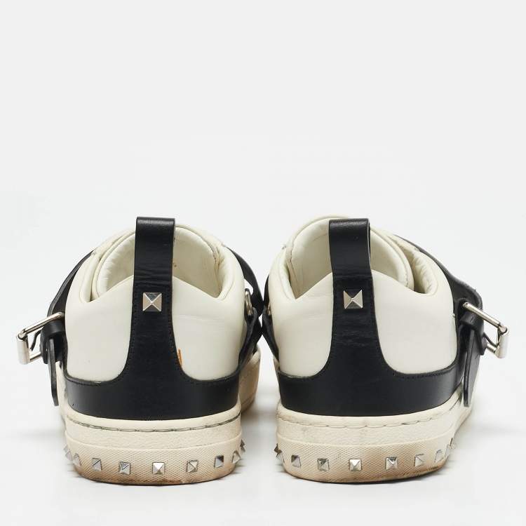 Pre Owned Valentino White/Black Leather Buckle Strap Rockstud Low Top Sneakers Size 39