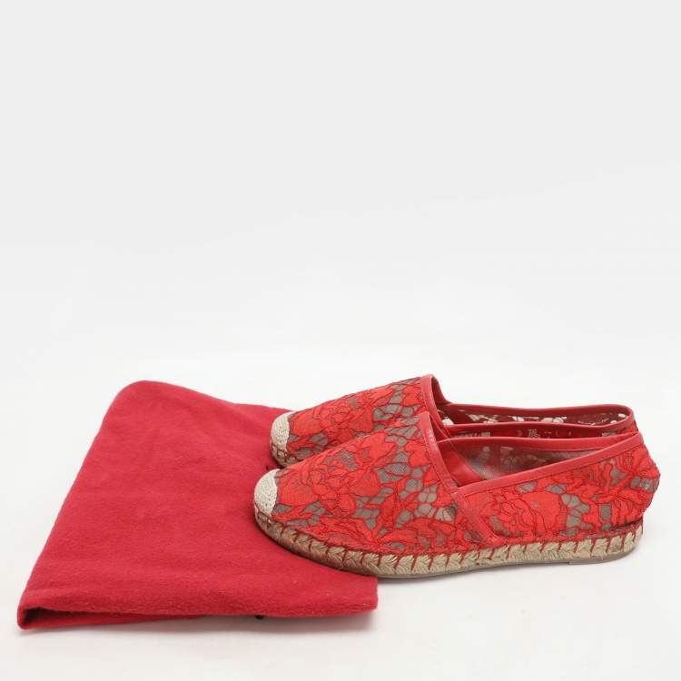 Pre Owned Valentino Red Lace Espadrille Flats Size 36
