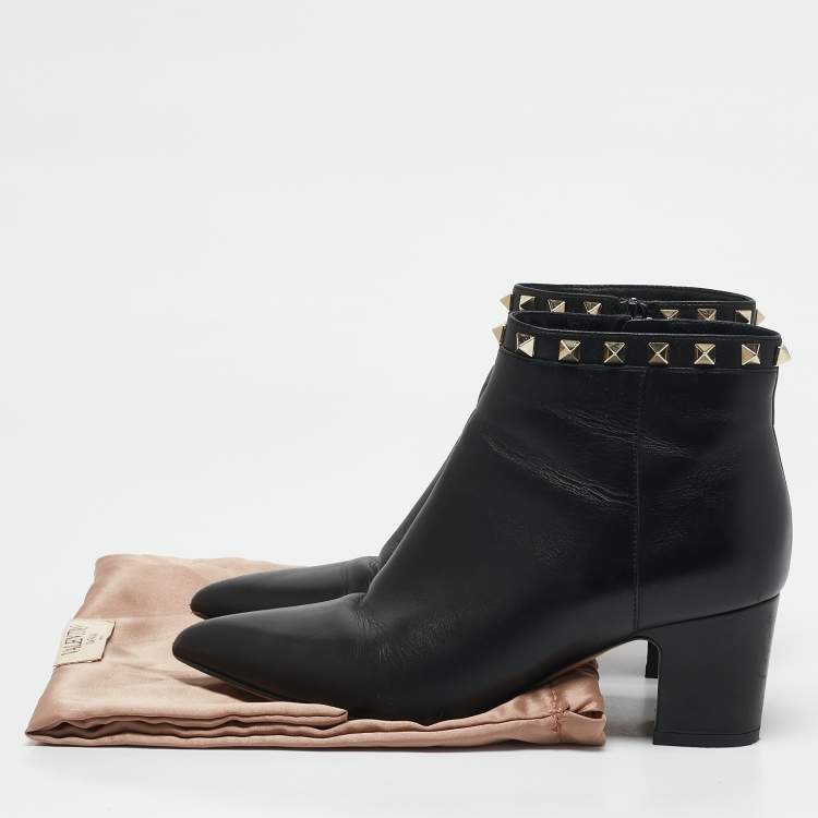 Pre Owned Valentino Black Leather Rockstud Pointed Toe Block Heel Ankle Boots Size 36