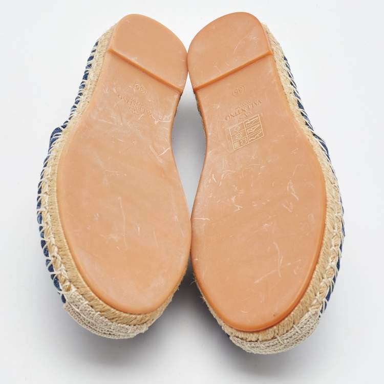 Pre Owned Valentino Blue Quilted Denim Rockstud Slip On Espadrille Flats Size 35
