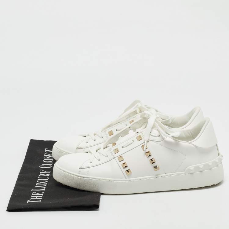 Pre Owned Valentino White Leather Rockstud Untitled Sneakers Size 39