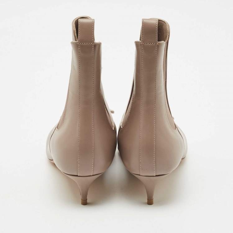 مملوكة مسبقًا Valentino Dusty Pink Leather Vlogo Pointed Toe Ankle Boots Size 37