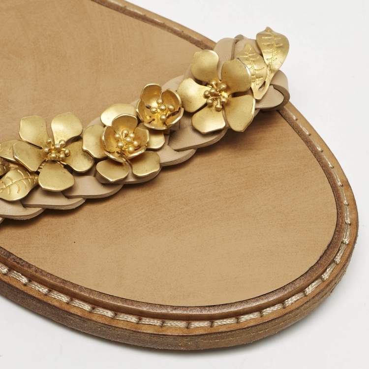 Pre Owned Valentino Beige Leather Metal Floral Embellished Flat Sandals Size 39