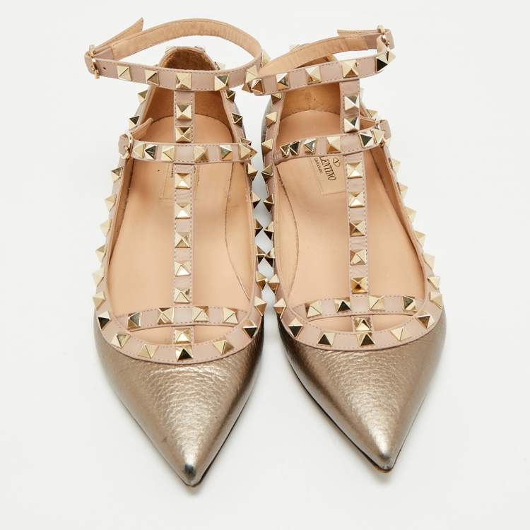 Pre Owned Valentino Metallic/Beige Leather Rockstud Caged Ankle Strap Ballet Flats Size 38.5