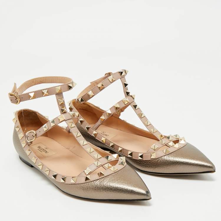 Pre Owned Valentino Metallic/Beige Leather Rockstud Caged Ankle Strap Ballet Flats Size 38.5