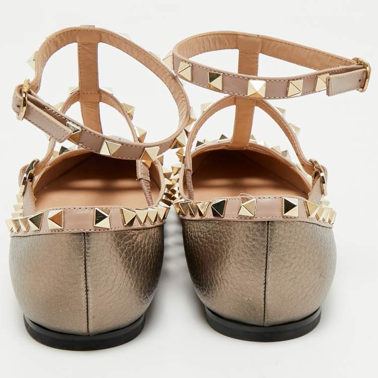 Pre Owned Valentino Metallic/Beige Leather Rockstud Caged Ankle Strap Ballet Flats Size 38.5