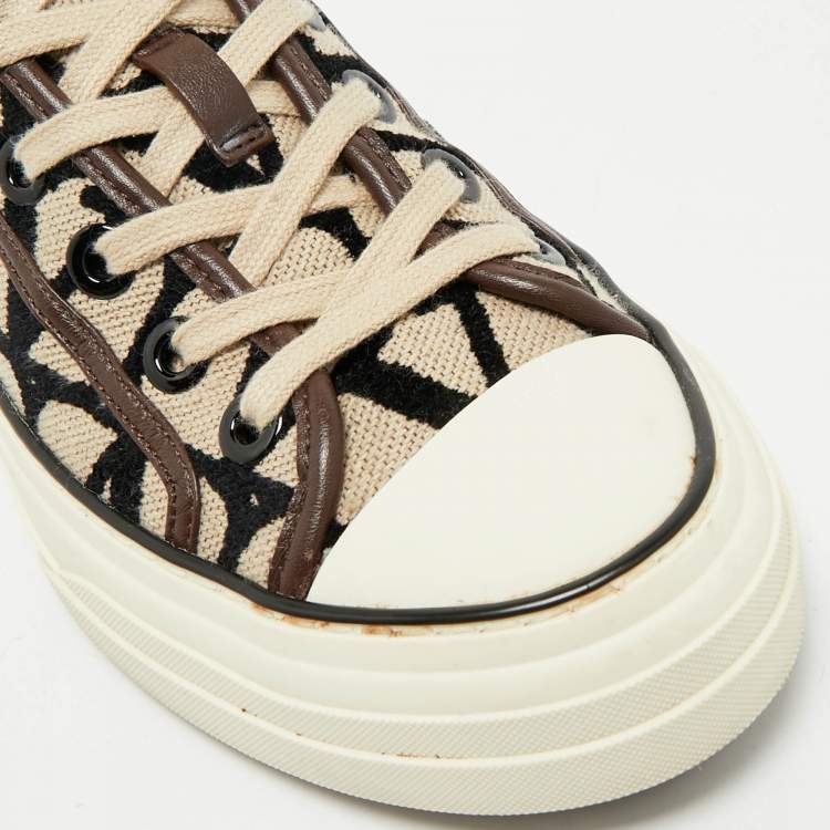 مملوكة مسبقًا Valentino Brown/Beige Canvas Toile Iconographe Totaloop Low-Top Sneakers Size 37