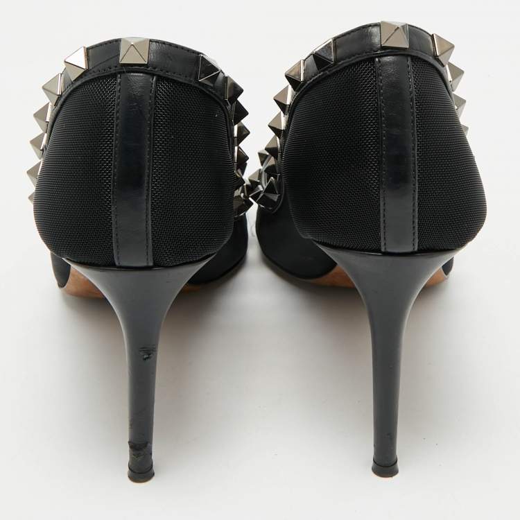 Pre Owned Valentino Black Leather and Mesh Rockstud Pointed Toe Pumps Size 40.5