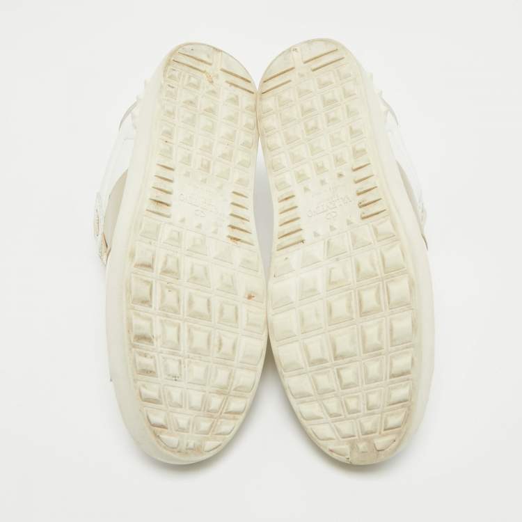 Pre Owned Valentino White/Gold Leather Rockstud Low Top Sneakers Size 37.5