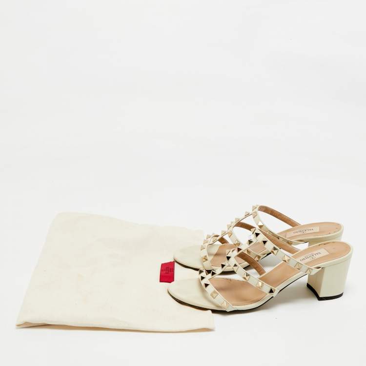 Pre Owned Valentino Ivory White Leather Rockstud Slide Sandals Size 39