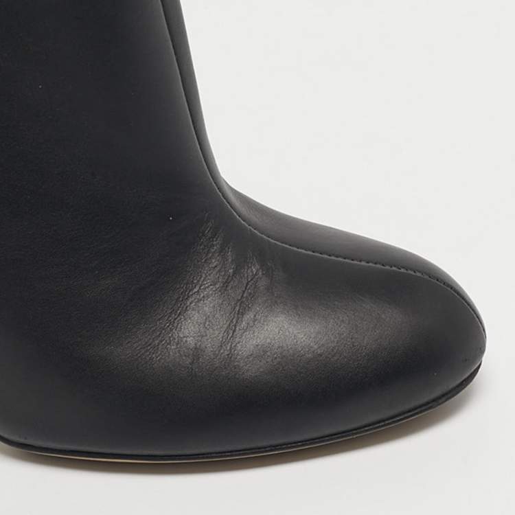 Pre Owned Valentino Black Leather Rockstud Heel Ankle Length Boots Size 37