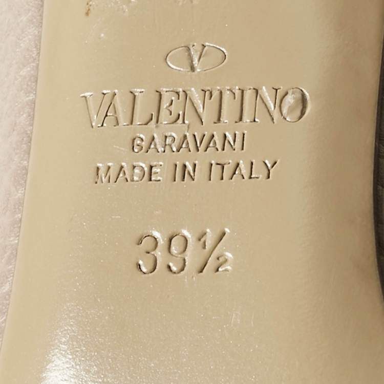 Pre Owned Valentino Beige  Leather Rockstud Ankle Strap Pumps Size 39.5
