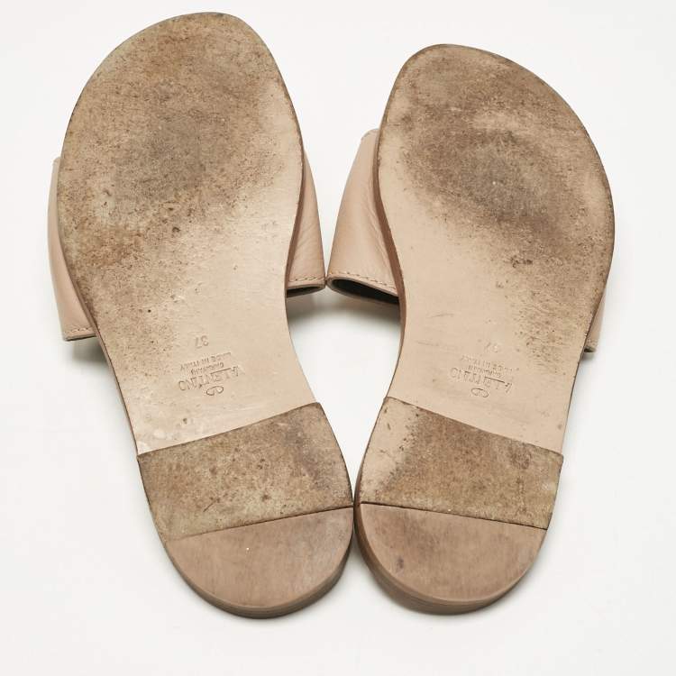 Pre Owned Valentino Beige Leather Vlogo Signature Flat Slide Sandals Size 37