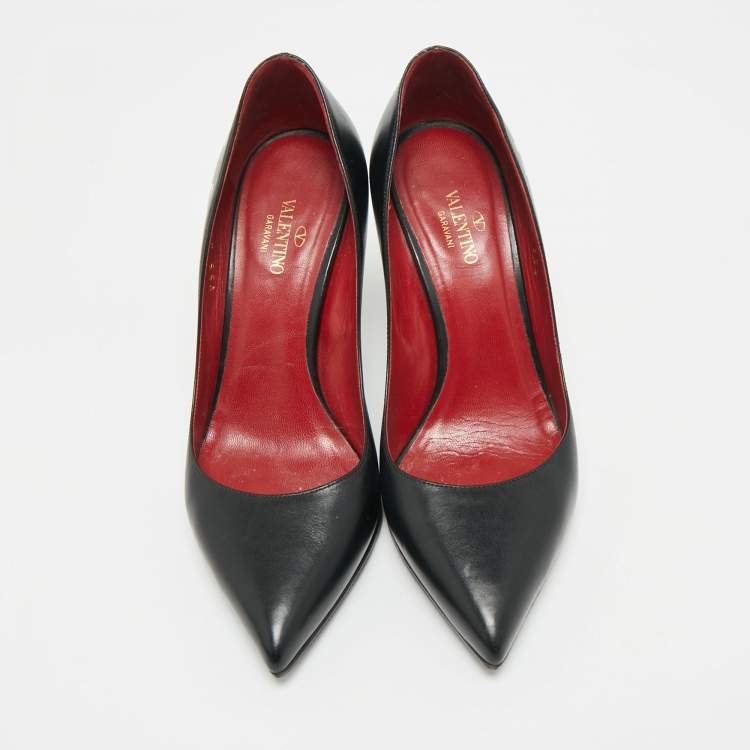 Pre Owned Valentino Black Leather VLTN Pointed Toe Pumps Size 35.5 