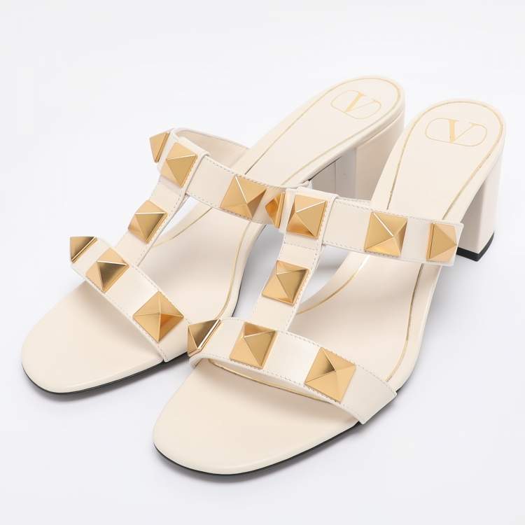 Pre Owned Valentino Cream Leather Roman Stud Block Heel Slides Sandals Size 41