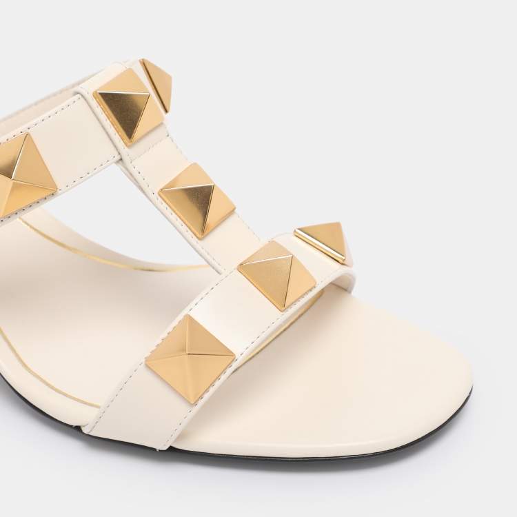 Pre Owned Valentino Cream Leather Roman Stud Block Heel Slides Sandals Size 41